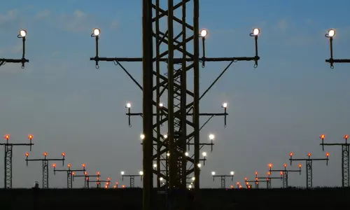 വ്യവസായ ആവശ്യത്തിനായുള്ള വൈദ്യുതി നിരക്കില്‍ ഇളവ് പ്രഖ്യാപിച്ച് യു.എ.ഇ 