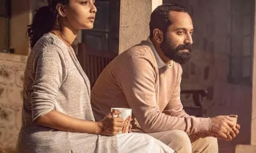 ഒടുവിലെ തീയായ്...വരത്തനിലെ പുതിയ പാട്ട് കേള്‍ക്കാം