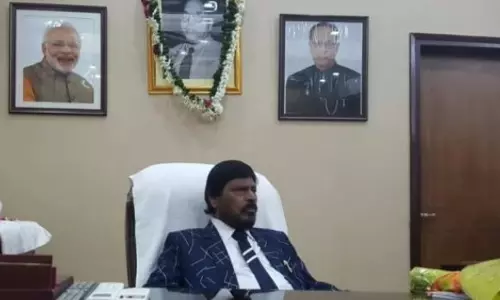 ‘ഇന്ധനവില വര്‍ധന ബാധിച്ചിട്ടില്ല, ഞാനൊരു കേന്ദ്രമന്ത്രിയാണ്’