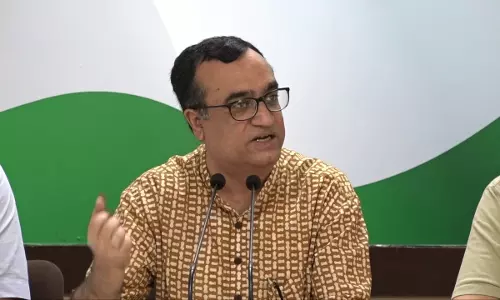 അജയ് മാക്കന്‍ രാജിവെച്ചെന്ന് റിപ്പോര്‍ട്ട്; ഇല്ലെന്ന്  കോണ്‍ഗ്രസ്  