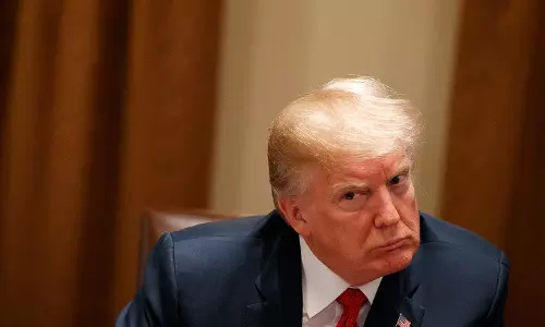 അമേരിക്കന്‍ ട്രഷറി സ്തംഭനം: ചര്‍ച്ചയില്‍ നിന്നും ട്രംപ് ഇറങ്ങിപ്പോയി