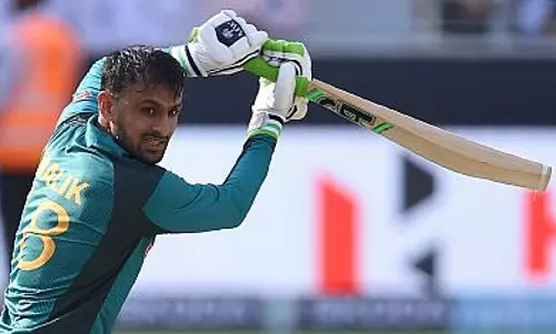 ഏഷ്യ കപ്പ്: ഇന്ത്യന്‍ ബൌളിങ്ങിന് മുന്നില്‍ പതറി പാകിസ്താന്‍