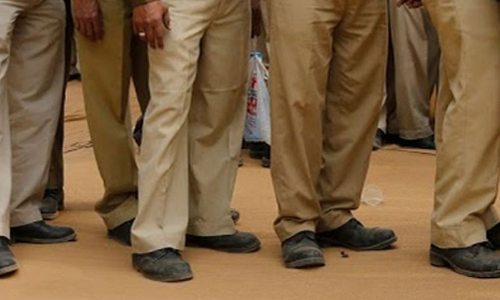 മനോവീര്യം കെടുത്തിയാല്‍ നാക്കരിയും; ജനപ്രതിനിധികളോട് ആന്ധ്രാപ്രദേശ് പൊലീസിന്റെ ഭീഷണി 