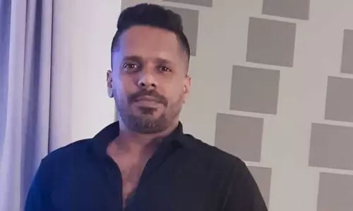 സംഘപരിവാരം വിശ്വാസികളെ തെരുവിലിറക്കുന്നത് രാഷ്ട്രീയലാക്കോടെ: ആഷിഖ് അബു