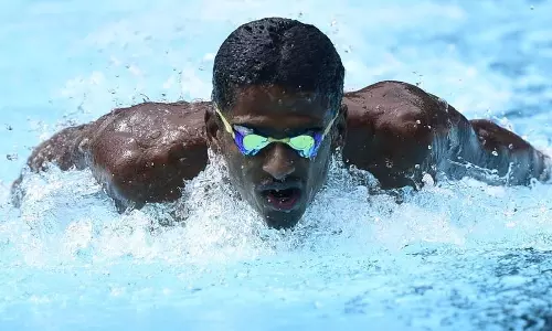 ദേശീയ നീന്തല്‍ ചാമ്പ്യൻഷിപ്പില്‍ മികച്ച താരമായത് കേരളത്തിന്റെ സാജന്‍ പ്രകാശ്