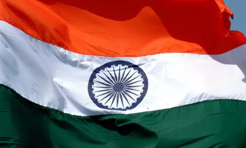 ജമ്മു കാശ്മീരിൽ  ദേശിയ പതാക തിരിച്ചു പിടിച്ച്  ബി.ജെ.പി റാലി; പോലീസ് കേസെടുത്തു 