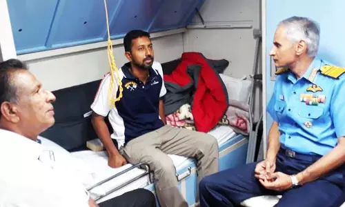 അഭിലാഷ് ടോമിയെ ഡല്‍ഹിയിലെ സൈനിക ആശുപത്രിയിലെത്തിച്ചു