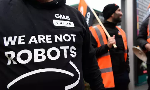 ആമസോണില്‍ തൊഴിലാളി സമരം