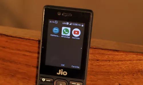 വ്യാജ വാര്‍ത്തകളെ തടയാന്‍ കാമ്പയിനുകളുമായി വാട്ട്സാപ്പും ജിയോയും