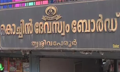 ക്ഷേത്രങ്ങളുടെ നിയന്ത്രണം ദേവസ്വം ബോര്‍ഡില്‍ നിന്ന് മാറ്റണം; ഹരജിയില്‍ സര്‍ക്കാരിന് നോട്ടീസ്