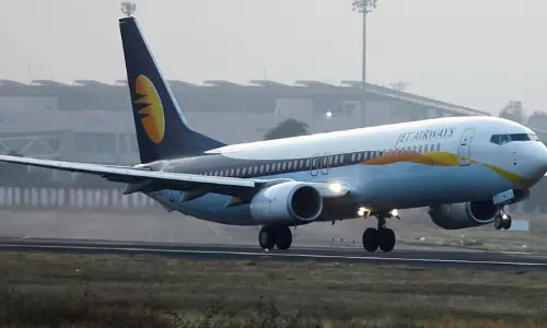 എഞ്ചിന്‍ തകരാറിലായി; 104 യാത്രക്കാരുമായി ജെറ്റ് എയര്‍വേയ്സ് അടിയന്തര ലാന്‍ഡിംങ് നടത്തി