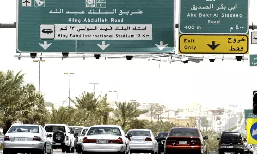 സൌദി അറേബ്യയില്‍ ഇനി ട്രാഫിക് സിഗ്നലുകളില്ല; പകരം യു-ടേണുകള്‍
