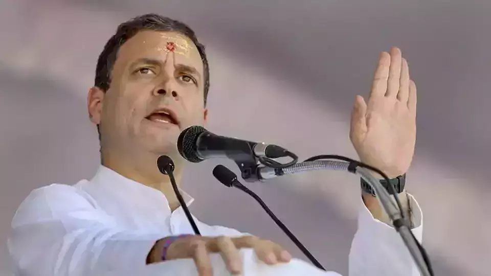 കോണ്ഗ്രസ് ഹിന്ദു പാര്ട്ടി; ഹിന്ദുത്വ പാര്ട്ടിയല്ലെന്ന് രാഹുല് ഗാന്ധി കോണ്ഗ്രസ് ഹിന്ദു പാര്ട്ടി; ഹിന്ദുത്വ പാര്ട്ടിയല്ലെന്ന് രാഹുല് ഗാന്ധി