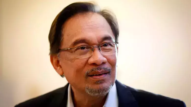 മലേഷ്യന് പ്രധാനമന്ത്രിയാകാനൊരുങ്ങി അന്വര് ഇബ്രാഹിം; ഒക്ടോബര് 13ന് തെരഞ്ഞെടുപ്പ് മലേഷ്യന് പ്രധാനമന്ത്രിയാകാനൊരുങ്ങി അന്വര് ഇബ്രാഹിം; ഒക്ടോബര് 13ന് തെരഞ്ഞെടുപ്പ്