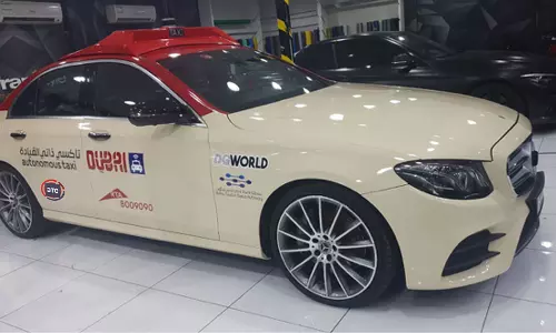 ദുബൈയില്‍ ഡ്രൈവറില്ലാത്ത ടാക്സികള്‍ നിരത്തിലിറങ്ങി