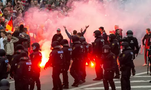 ജര്‍മനിയില്‍ ഭീകരാക്രമണത്തിന് പദ്ധതിയിട്ട നവ നാസികള്‍ പിടിയില്‍ 