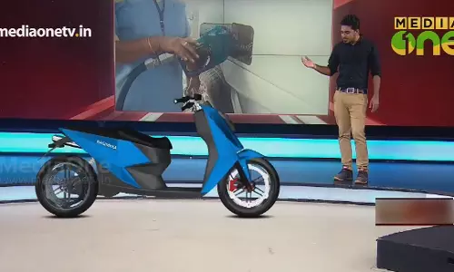 News Theatre | ഇന്ധന വില കുറച്ച് കേന്ദ്രം | 04-10-18 (Part 2)