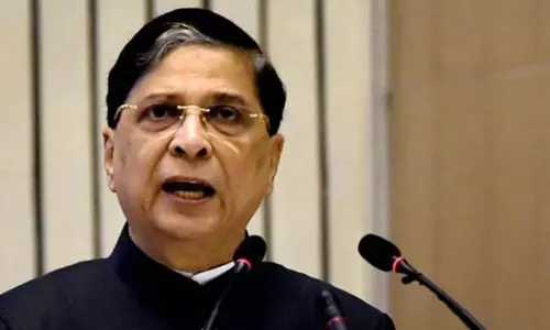 സ്ത്രീകളുടെ ക്ഷേത്രപ്രവേശനം തടയാനാവില്ലെന്ന് ദീപക് മിശ്ര