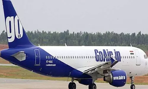 53 മൊബൈല്‍ ഫോണുകള്‍ മോഷ്ടിച്ച വിമാന കമ്പനി ജീവനക്കാര്‍ പിടിയില്‍