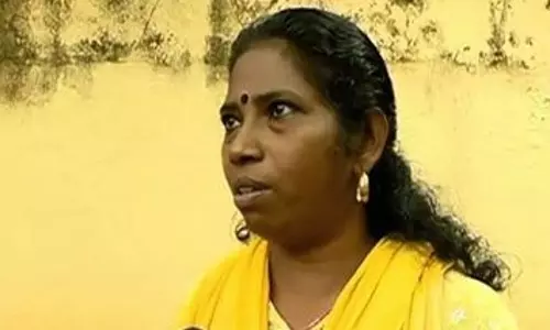 ശബരിമല പ്രവേശം: ബിന്ദു തങ്കം കല്യാണിയോട് വീട് ഒഴിയണമെന്ന് വീട്ടുടമ; അവധിയില്‍ പ്രവേശിക്കണമെന്ന് സ്കൂള്‍ പ്രിന്‍സിപ്പല്‍