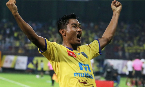 ഇഞ്ചുറിടൈമില്‍ കൊമ്പന്മാരെ പിടിച്ചുകെട്ടി മുംബൈ 