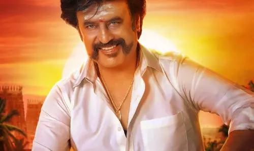 പഴയ രജനിയോ ഇത്; കൊമ്പന്‍ മീശയും നെറ്റിയില്‍ കുറിയുമായി സ്റ്റൈല്‍ മന്നന്റെ ‘പേട്ട’ ലുക്ക്