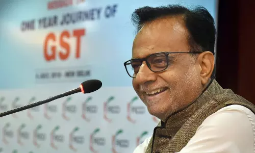 നോട്ട് അസാധുവാക്കല്‍, ജി.എസ്.ടി, ആധാര്‍ സൂത്രധാരന്‍ പടിയിറങ്ങുന്നു