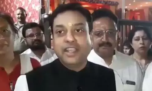 ‘സ്ത്രീശാക്തീകരണത്തിന് മോദിക്ക് നന്ദി’; എം.ജെ അക്ബറിനെ കുറിച്ച് ചോദിച്ചപ്പോള്‍ ബി.ജെ.പി വക്താവ് ‘മുങ്ങി’