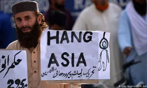 മതനിന്ദ കേസില്‍ ആസിയയുടെ വധശിക്ഷ റദ്ദാക്കിയ കോടതി വിധിക്കെതിരെ പാകിസ്താനില്‍ പ്രക്ഷോഭം
