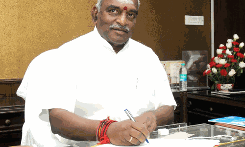 ‘അ‍ഞ്ചാം ക്ലാസില്‍ പഠിക്കുമ്പോള്‍ നടന്ന കാര്യങ്ങളൊക്കെയാണ് പലരും മീ ടു എന്ന പേരില്‍ പറയുന്നത്; കാമ്പയിനു പിന്നില്‍ മോശം മനസ്സുള്ളവര്‍’:  കേന്ദ്ര മന്ത്രി