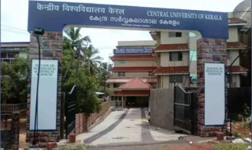 കേരള കേന്ദ്ര സര്‍വകലാശാല അടച്ചിടാന്‍ അനുവദിക്കില്ല; സമരം കരുതലോടെയെന്ന് വിദ്യാര്‍ഥികള്‍