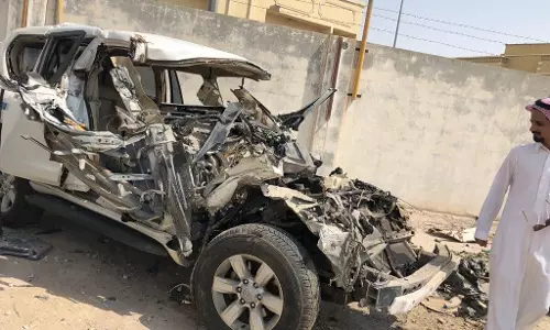 സൗദിയില്‍ വാഹനാപകടം: മലയാളി ഉള്‍പ്പെടെ രണ്ട് പേര്‍ മരിച്ചു