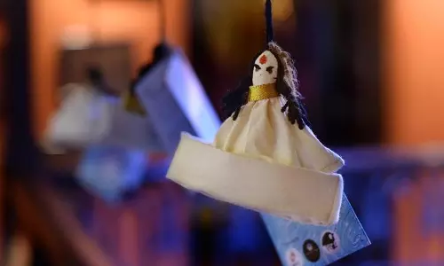 ഈ പാവകള്‍ക്കും പറയാനുണ്ട്..അതിജീവനത്തിന്റെ കഥകള്‍