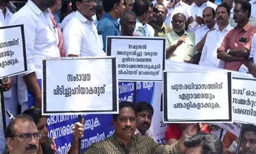 സാലറി ചലഞ്ചില്‍ സര്‍ക്കാരിന് തിരിച്ചടി: വിസമ്മതപത്രം ഇറക്കിയ ഉത്തരവിന് സ്റ്റേ