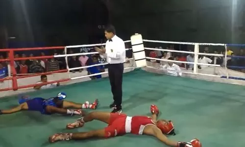 ബോക്‌സിംങിലെ അത്യപൂര്‍വ്വ ‘ഡബിള്‍ നോക്കൗട്ട്’