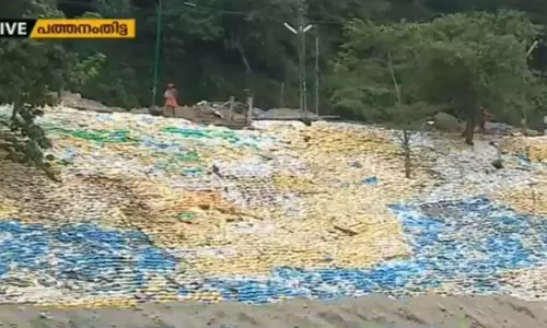 പമ്പ മണപ്പുറത്തിന്റെ പുനരുദ്ധാരണം പാതിവഴിയില്‍