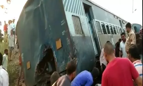 യു.പിയില്‍ ട്രയിന്‍ പാളം തെറ്റി 7 മരണം; പാളം തെറ്റിയത് 9 ബോഗികള്‍