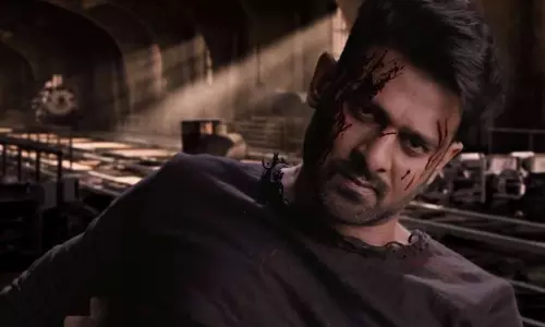 പ്രഭാസിന്റെ സഹോയുടെ റിലീസ് നീളുന്നു; മാനസിക സമ്മര്‍ദ്ദം താങ്ങാനാകാതെ ആരാധകന്‍ ആത്മഹത്യ ചെയ്തു