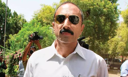 ‘മോദി സര്‍ക്കാരിന് സഞ്ജീവിനെ ഭയമാണ്, തടവിലിട്ടിരിക്കുന്നത് നിശ്ശബ്ദനാക്കാന്‍’; ശ്വേത സഞ്ജീവ് ഭട്ടിന്റെ കുറിപ്പ്‌ 