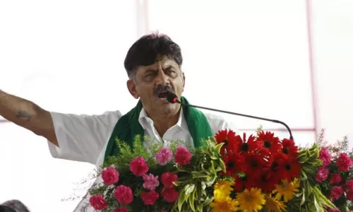 ലിംഗായത്തുകള്‍ക്ക് ന്യൂനപക്ഷ പദവി നല്‍കിയ നടപടിയെ വിമര്‍ശിച്ച് കര്‍ണാടക മന്ത്രി ശിവകുമാര്‍   