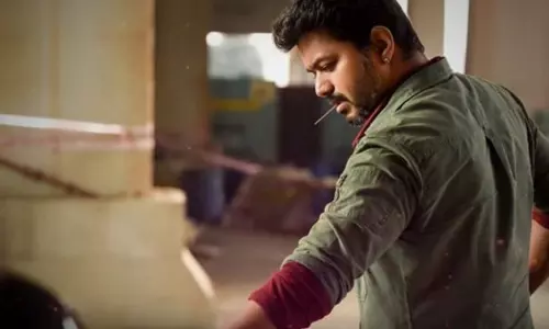 കയ്യടി നേടി വിജയ്‍‍യുടെ ‘സർക്കാർ’- ടീസർ കാണാം