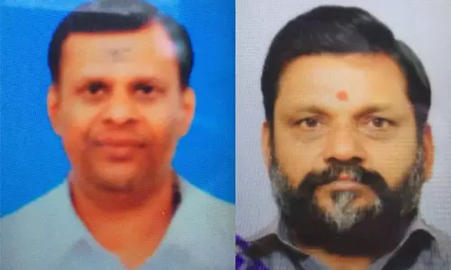 വി.എന്‍ വാസുദേവന്‍ നമ്പൂതിരിയും എം.എന്‍ നാരായണന്‍ നമ്പൂതിരിയും  മേല്‍ശാന്തിമാര്‍ 