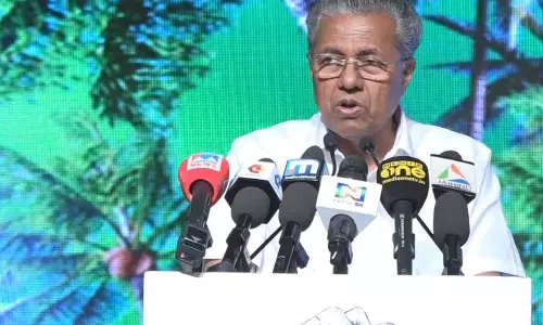 ‘’നിങ്ങളങ്ങനെ നന്നാവേണ്ട’’ ഇതാണ് പ്രളയ ദുരിതാശ്വാസത്തിന്റെ കാര്യത്തില് കേന്ദ്രത്തിന്റെ നിലപാടെന്ന് പിണറായി ‘’നിങ്ങളങ്ങനെ നന്നാവേണ്ട’’ ഇതാണ് പ്രളയ ദുരിതാശ്വാസത്തിന്റെ കാര്യത്തില് കേന്ദ്രത്തിന്റെ നിലപാടെന്ന് പിണറായി