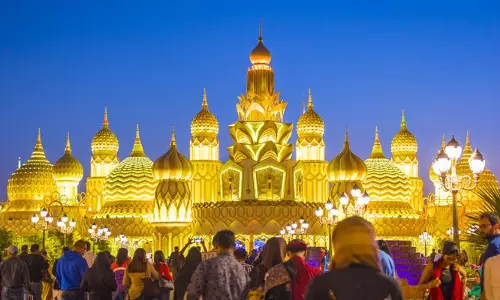 ദുബായ് ഗ്ലോബൽ വില്ലേജ് വീണ്ടും പ്രവർത്തനമാരംഭിക്കുന്നു