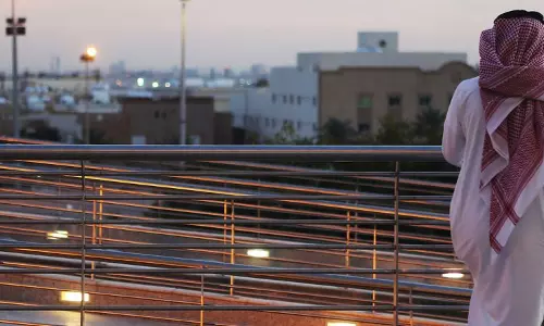 സൗദിവത്കരണം രണ്ടാം ഘട്ടത്തിലേക്ക്; സൗദികള്‍ കൂടുതല്‍ മേഖലകളിലേക്ക്