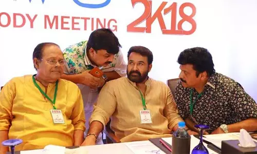 അമ്മയുടെ താരനിശ; എതിര്‍പ്പുമായി താരങ്ങളും നിര്‍മാതാക്കളും