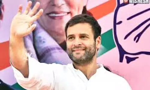 തെലങ്കാനയില്‍ കോൺഗ്രസ് അധികാരത്തിലെത്തിയാൽ രണ്ട് ലക്ഷം വരെയുള്ള കാർഷിക കടങ്ങൾ എഴുതിത്തള്ളുമെന്ന് രാഹുല്‍ ഗാന്ധി