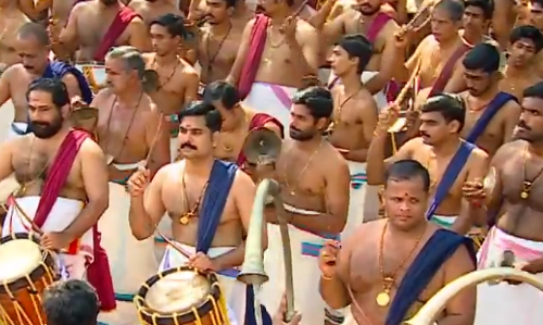 ആയിരം വാദ്യ കലാകാരന്‍മാര്‍..അവരൊന്നിച്ച് മേളപ്പെരുക്കം തീര്‍ത്തത് കേരളത്തിന് വേണ്ടിയായിരുന്നു