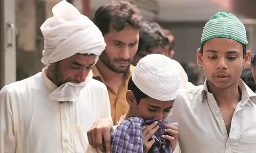 തകര്ന്നത് മകനെക്കുറിച്ചുള്ള സ്വപ്നങ്ങളെന്ന് അസീമിന്റെ പിതാവ് തകര്ന്നത് മകനെക്കുറിച്ചുള്ള സ്വപ്നങ്ങളെന്ന് അസീമിന്റെ പിതാവ്