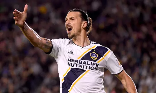 ഇബ്ര വരുമോ? റയല്‍മാഡ്രിഡ് ആരാധകര്‍ കാത്തിരിപ്പില്‍ 